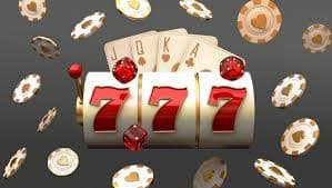 mmkjl online gaming platform မြန်မာ ကစားသမားများ mobile ဖြင့် ကစားနေသောမြင်ကွင်း