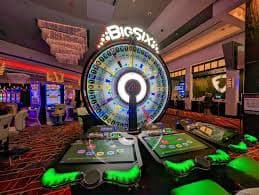 Esports ပြိုင်ပွဲကြည့်ရင်း live betting ကစားနေမြင်ကွင်း